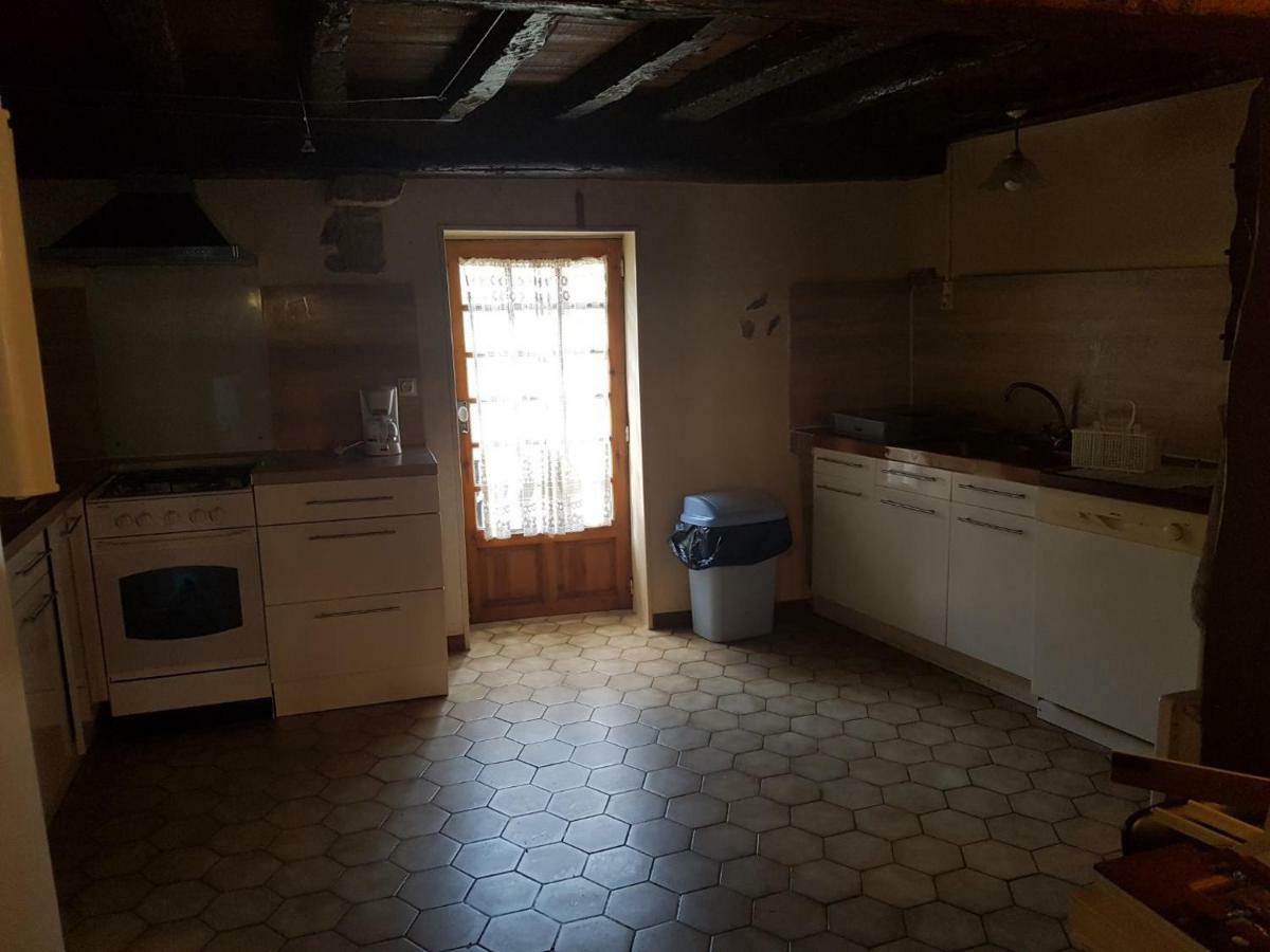 Maison Au Village Du Livre Montolieu Kültér fotó